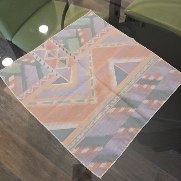 VTG Tribal Ikat Style Fabric Napkins‎ Set Of 6 Peach & Pastel Colors 14.5"x15" - Picture 7 of 11